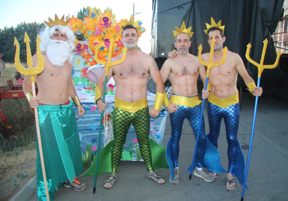 Las Mejores Fotos Del Desfile De Pe As De Inicio De Fiestas En